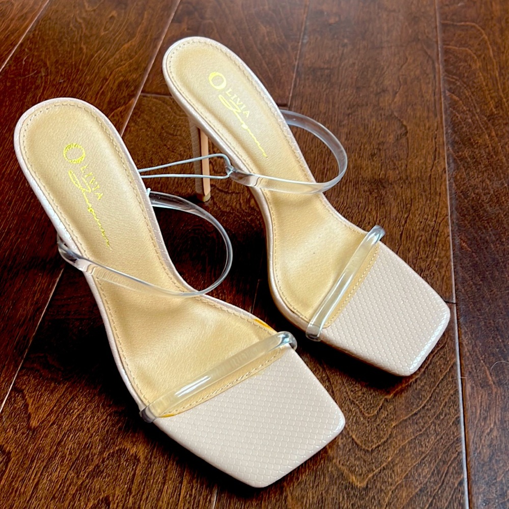Clear heel shoes 8